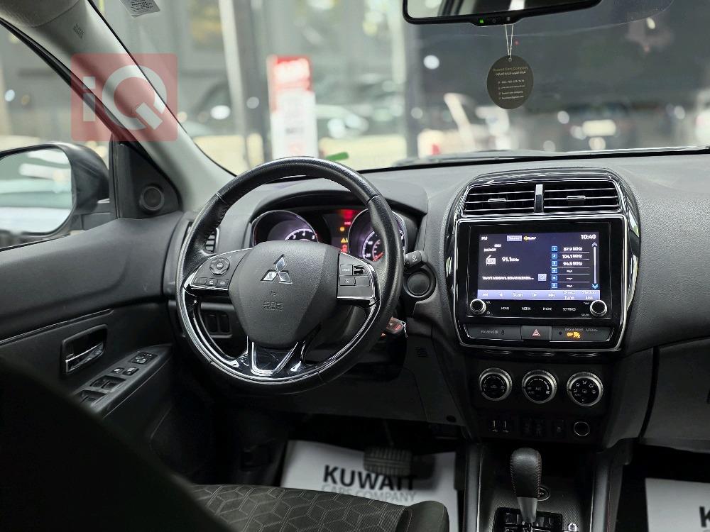 ميتسوبيشي أوتلاندر سبورت